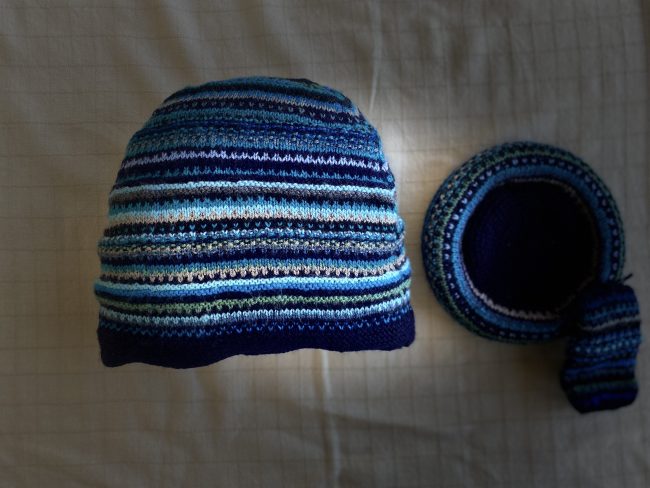 Hand-knitted Tea Cosy Set - Image 8