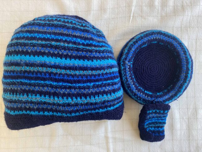 Hand-knitted Tea Cosy Set - Image 17